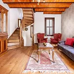 Chic 2br Retreat House - Heart Of Cihangir! #394