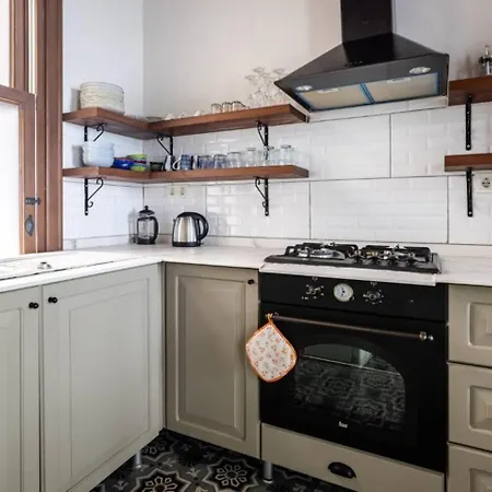 Feriehus Chic 2br Retreat House - Heart Of Cihangir! #394