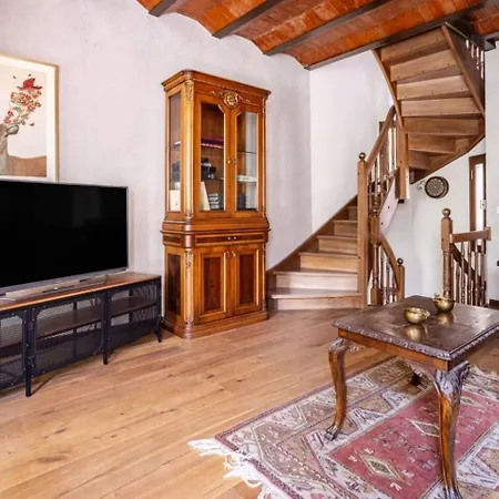 Chic 2br Retreat House - Heart Of Cihangir! #394 Nyaraló