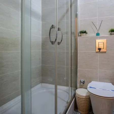 Chic 2br Retreat House - Heart Of Cihangir! #394 Isztambul